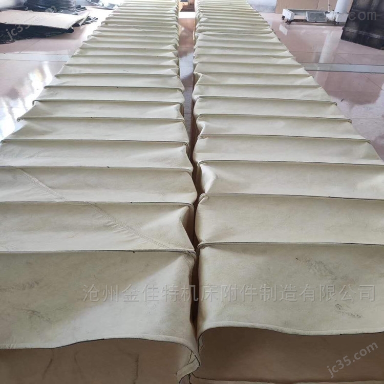 Square telescopic silicone soft connection